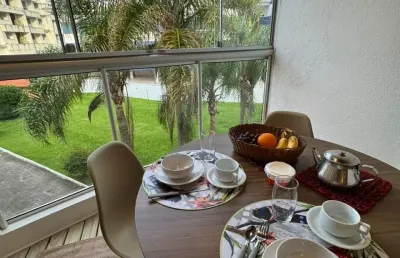 Aconchegante apartamento com um dormitório perto do mar !!