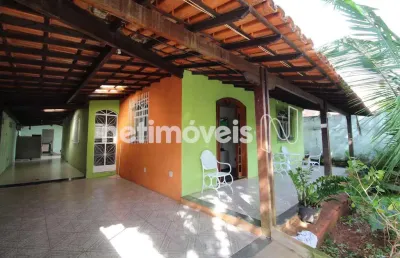 Casa com 3 quartos à venda na Rua Pederneiras, Piratininga (Venda Nova), Belo Horizonte