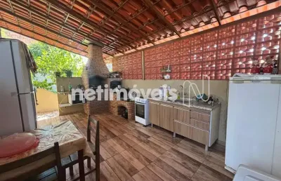 Casa com 3 quartos à venda na Rua Márcio Arcanjo Caetano, Nova York, Vespasiano