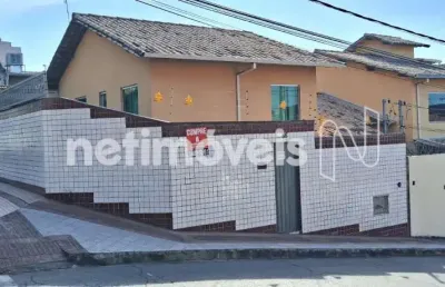 Casa com 3 quartos à venda na Rua das Tangerinas, Vila Cloris, Belo Horizonte
