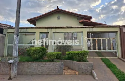 Casa com 3 quartos à venda na Rua Joaquim Luiz Gonzaga, Ascenção, Pará de Minas