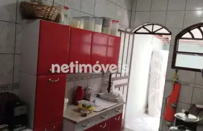 Casa com 2 quartos à venda na Rua João Calvino, São João Batista, Belo Horizonte
