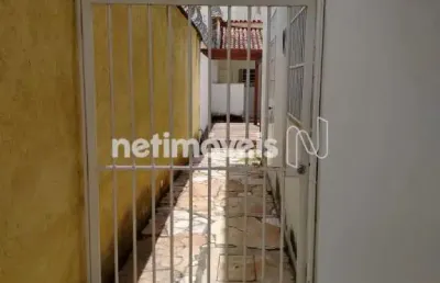 Casa com 2 quartos para alugar na Rua Dona Cidinha Stussi, Santa Amélia, Belo Horizonte