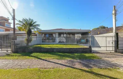 Casa com 3 quartos à venda na rua jeremias lissa, 152, vista alegre, curitiba, 290 m2 por r$ 2.000.000