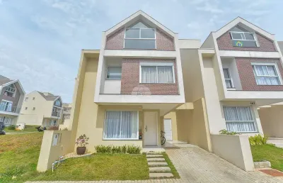 Casa em condomínio fechado com 3 quartos à venda na estrada das olarias, 550, santa cândida, curitiba, 180 m2 por r$ 915.000