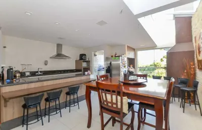 Casa com 3 quartos à venda na rua arminda alves assumpção, 82, tingui, curitiba, 230 m2 por r$ 794.999