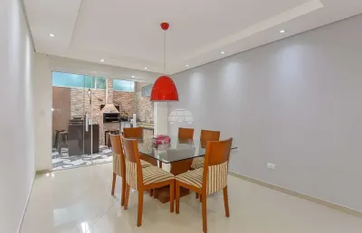 Casa com 3 quartos à venda na rua carlos alberto bozza, 21, boneca do iguaçu, são josé dos pinhais, 190 m2 por r$ 890.000