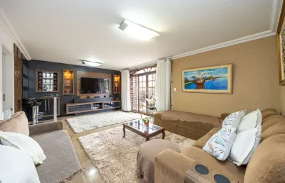 Casa com 4 quartos à venda na rua pedro klassa, 131, santo inácio, curitiba, 215 m2 por r$ 1.850.000