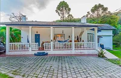 Chácara / sítio com 4 quartos à venda na rua virgínio arcie, 5, capivari, colombo, 710 m2 por r$ 1.790.000