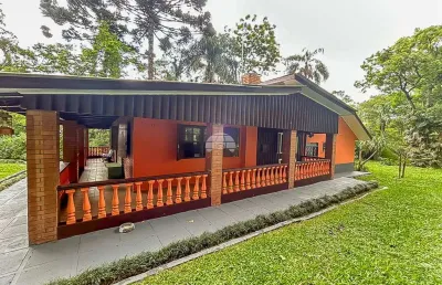 Chácara / sítio com 3 quartos à venda na rua marcos cardoso, 201, são dimas, colombo, 260 m2 por r$ 750.000
