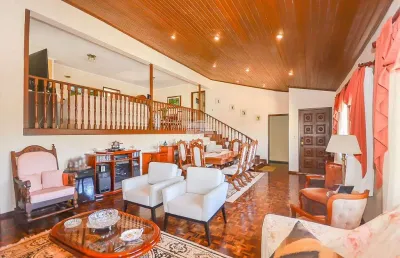 Casa com 4 quartos à venda na rua ernesto casagrande, santo inácio, curitiba, 317 m2 por r$ 2.250.000