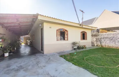 Casa com 4 quartos à venda na rua marcos baggio, 62, fazendinha, curitiba, 150 m2 por r$ 700.000