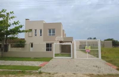 Casa em condomínio fechado com 2 quartos à venda na avenida curitiba, 00, coroados, guaratuba, 84 m2 por r$ 390.000