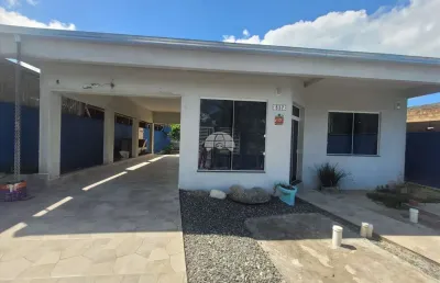 Casa com 3 quartos para alugar na rua jacarezinho, 537, pontal do norte, itapoá, 238 m2 por r$ 3.035