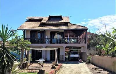 Casa com 4 quartos à venda na rua rio azul, 710, princesa do mar, itapoá, 270 m2 por r$ 650.000