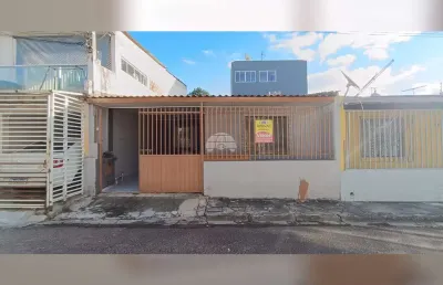Casa em condomínio fechado com 3 quartos à venda na rua izaac ferreira da cruz, 4391, sítio cercado, curitiba, 45 m2 por r$ 280.000
