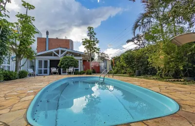 Casa com 3 quartos à venda na rua joão ferreira leite, 70, guabirotuba, curitiba, 187 m2 por r$ 1.400.000
