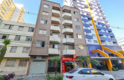 Apartamento com 2 quartos à venda na rua francisco torres, 365, centro, curitiba, 61 m2 por r$ 350.000