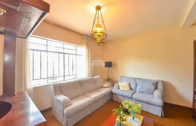 Casa com 2 quartos à venda na rua prefeito ângelo ferrário lopes, 1555, hugo lange, curitiba, 585 m2 por r$ 1.500.000