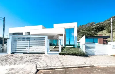 Casa com 5 quartos à venda na rua mauricio batista menosso, 149, industrial, pato branco, 229 m2 por r$ 1.650.000
