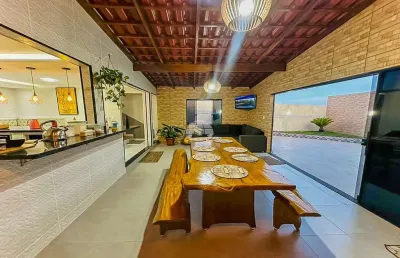 Casa com 4 quartos à venda na rua ângelo francisco borato, 736, jardim monza, colombo, 241 m2 por r$ 685.000