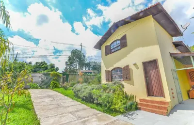 Casa com 2 quartos à venda na rua joão budel, 111, butiatuvinha, curitiba, 150 m2 por r$ 970.000