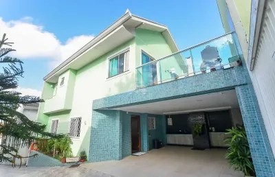 Casa em condomínio fechado com 3 quartos à venda na rua professor orlando alves chaves, 867, portão, curitiba, 137 m2 por r$ 720.000