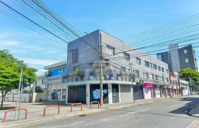 Ponto comercial à venda na rua scharfemberg de quadros, 48, centro, são josé dos pinhais, 661 m2 por r$ 2.300.000