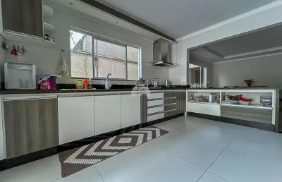 Casa com 4 quartos à venda na rua jorge mansos do nascimento teixeira, 294, são pedro, são josé dos pinhais, 278 m2 por r$ 2.200.000