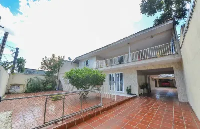 Casa com 8 quartos à venda na rua lupionópolis, 145, sítio cercado, curitiba, 380 m2 por r$ 950.000