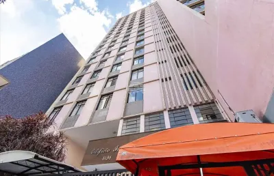 Apartamento com 2 quartos à venda na rua brigadeiro franco, 1491, centro, curitiba, 80 m2 por r$ 480.000