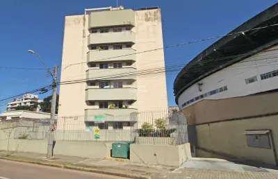 Apartamento com 2 quartos para alugar na rua vinte e um de abril, 557, alto da glória, curitiba, 48 m2 por r$ 1.800