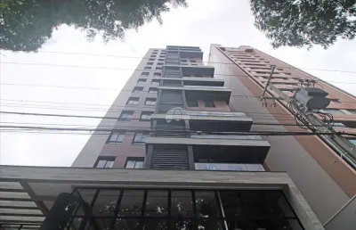 Apartamento com 1 quarto para alugar na rua doutor faivre, 1044, centro, curitiba, 22 m2 por r$ 2.000