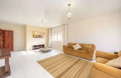 Casa com 3 quartos à venda na rua faustino rivabem, 22, vila bancária, campo largo, 300 m2 por r$ 1.400.000
