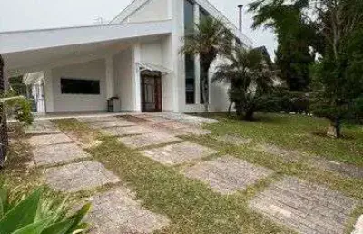 Casa com 3 dormitórios para alugar, 583 m² por r$ 15.299/mês - residencial das estrelas - barueri/sp