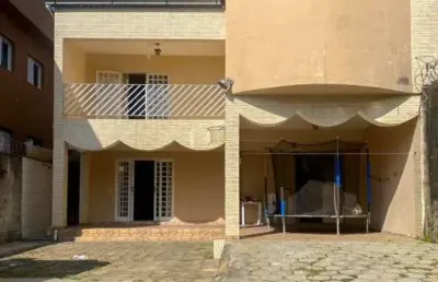 Casa com 4 dormitórios à venda, 180 m² por r$ 1.100.000 - jardim dos camargos - barueri/sp