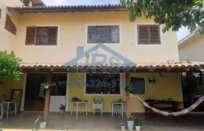 Casa com 3 dormitórios à venda, 248 m² por r$ 1.200.000,00 - jardim dos camargos - barueri/sp