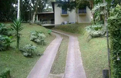 Sobrado com 4 dormitórios à venda, 370 m² por r$ 900.000,00 - chácaras embu colonial - embu das artes/sp