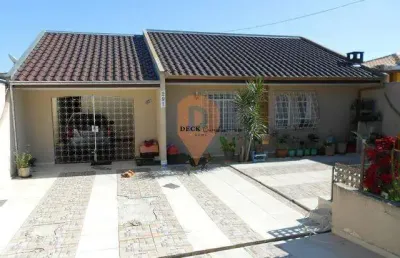 Casa no bairro tingui com 170m² construidos sendo uma casa principal com  120m²,  e uma casa nos fundos com 50m²