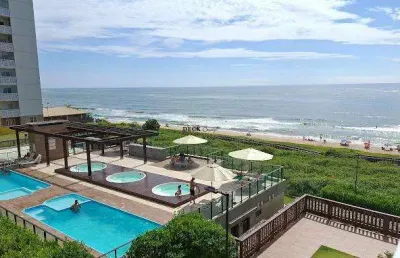 Apartamento com vista para o mar em barra velha sc com 66m², 2 dormitórios e uma vaga de garagem - barra velha - santa catarina - pr