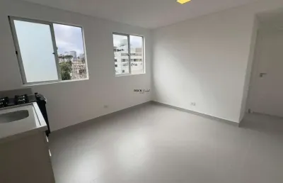 Apartamento reformado no bairro alto da glória com 30m² e 1 dormitório - alto da gloria - curitiba - pr