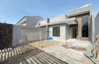 Casa térrea com piscina em matinhos com 75m², 3 dormitórios ( sendo uma suíte ) e 2 vagas - matinhos - balneário costa azul - pr