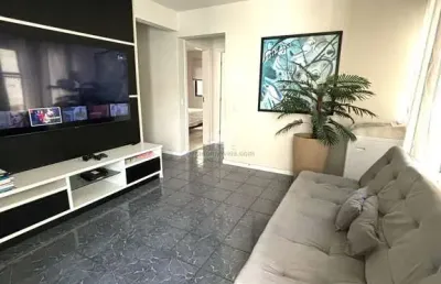Apartamento mobiliado no centro de balneário camboriú para locação anual