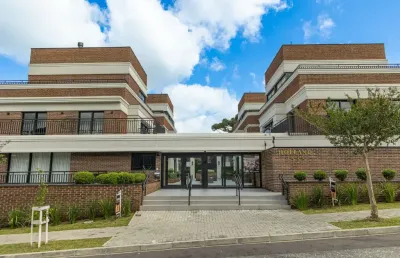 Sobrado | holland park | 3 suítes | 2 vagas | 266 m² priv | ahú - curitiba/pr