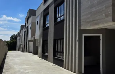 Sobrado em condominio | 3 dorm | 2 vagas | 102m² priv | pilarzinho/pr