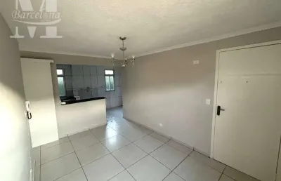 Apartamento terreo. 02 quartos. 01 vaga de garagem. perfeito estado. condominio tranquilo.