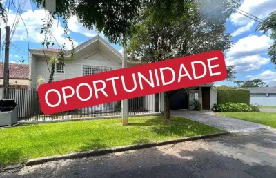 Casa residencial/comercial de esquina. terreno com 800m². muito bem construída. seminário/santa quitéria. valor em dólar (usd 460.300,00).