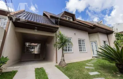 Casa a venda pilarzinho. 4 quartos. espaço gourmet com churrasqueira e piscina. próximo parque tanguá