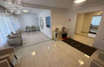 Casa comercial à venda - mercês - próxima a praça da ucrânia. 8 vagas de garagem.
