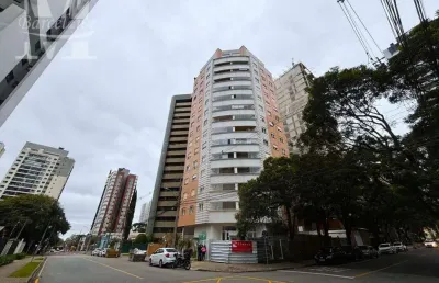 Apartamento cabral/ahu á metros do complexo judiciário. semi mobiliado, andar alto, churrasqueira e 2 vagas livres